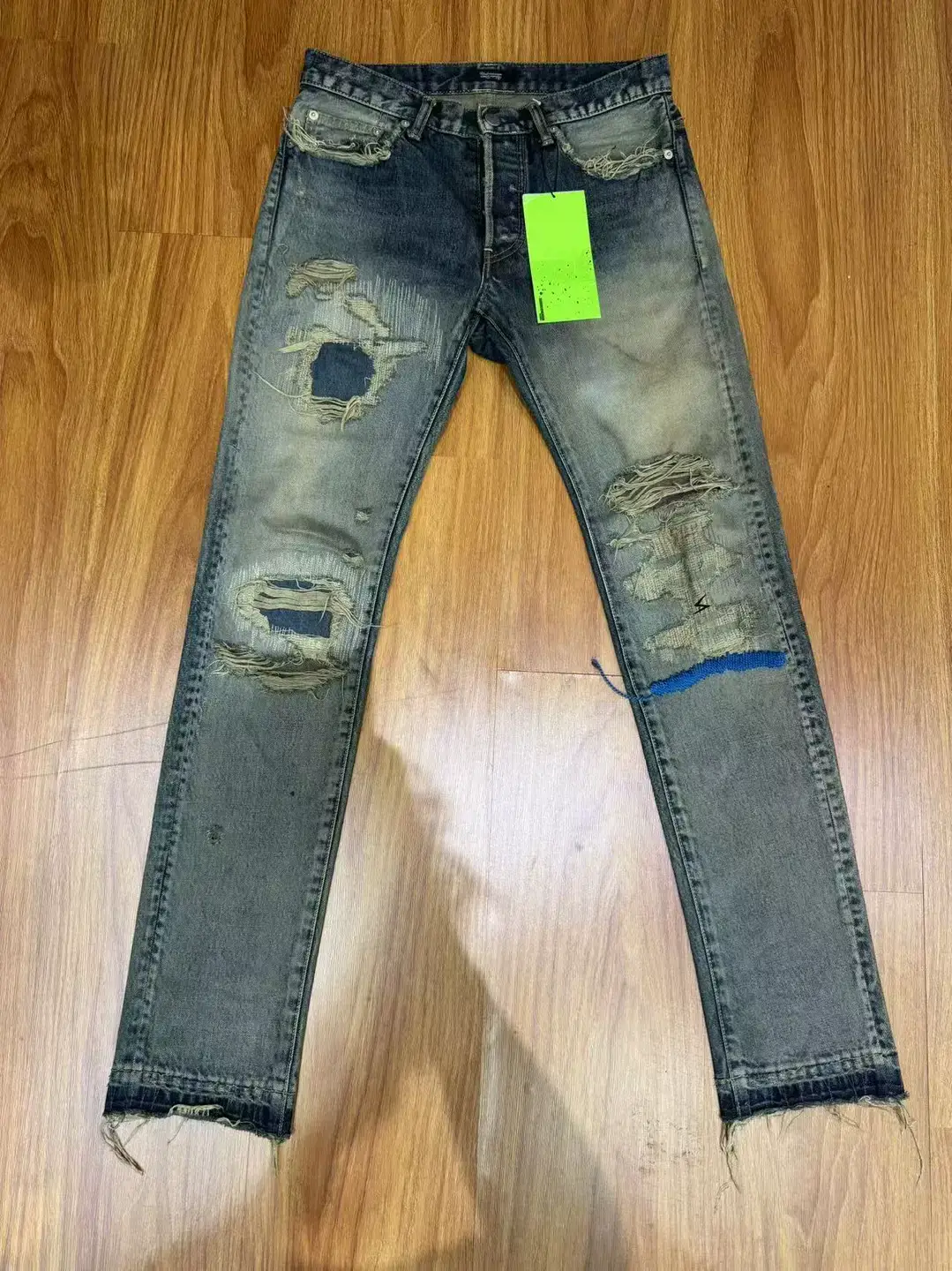 Undercover 10Ss 68 Blue Line Embroidery Washed Distressed Ripped Jeans