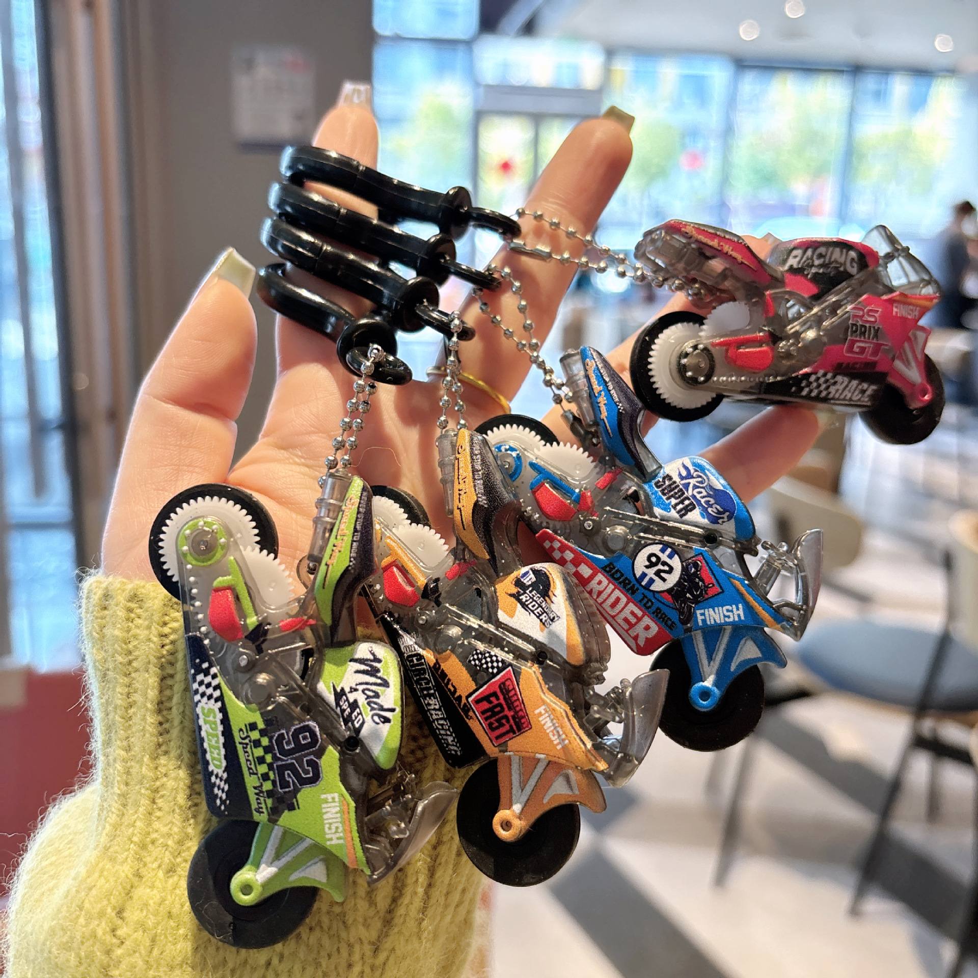 Tiktok's New Firestone Motorcycle Inertia Bike Cool Realistic Mini Racing Car Keychain Stress-Relief Bag Pendant