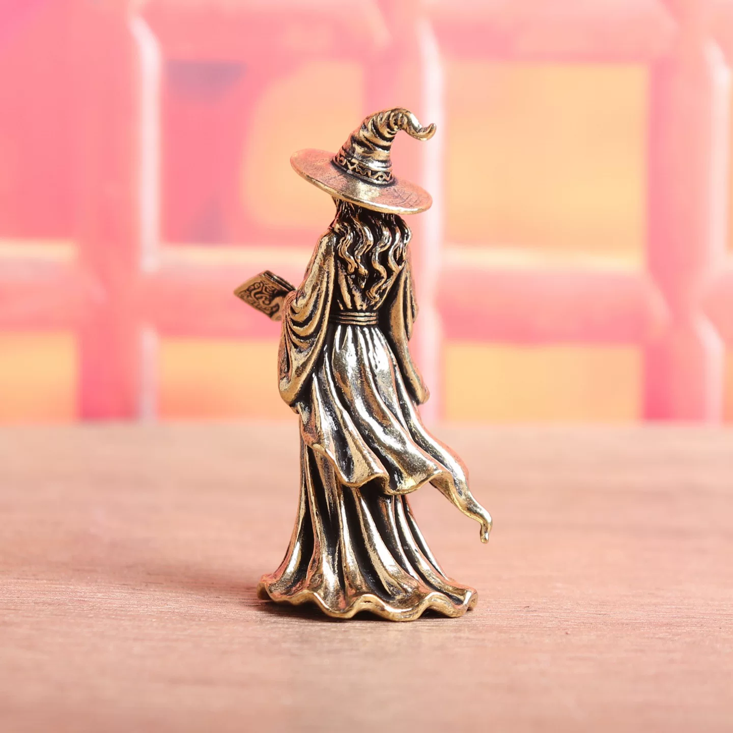 Pure Brass Vintage Craftsmanship Antique Collection Art European-Style Elegant Standing Reading Witch Tea Pet Ornament