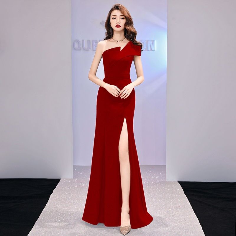 Host Evening Dress Light Luxury Niche One-shoulder Black Long Dress Dress Women's Fishtail Off-shoulder Dress