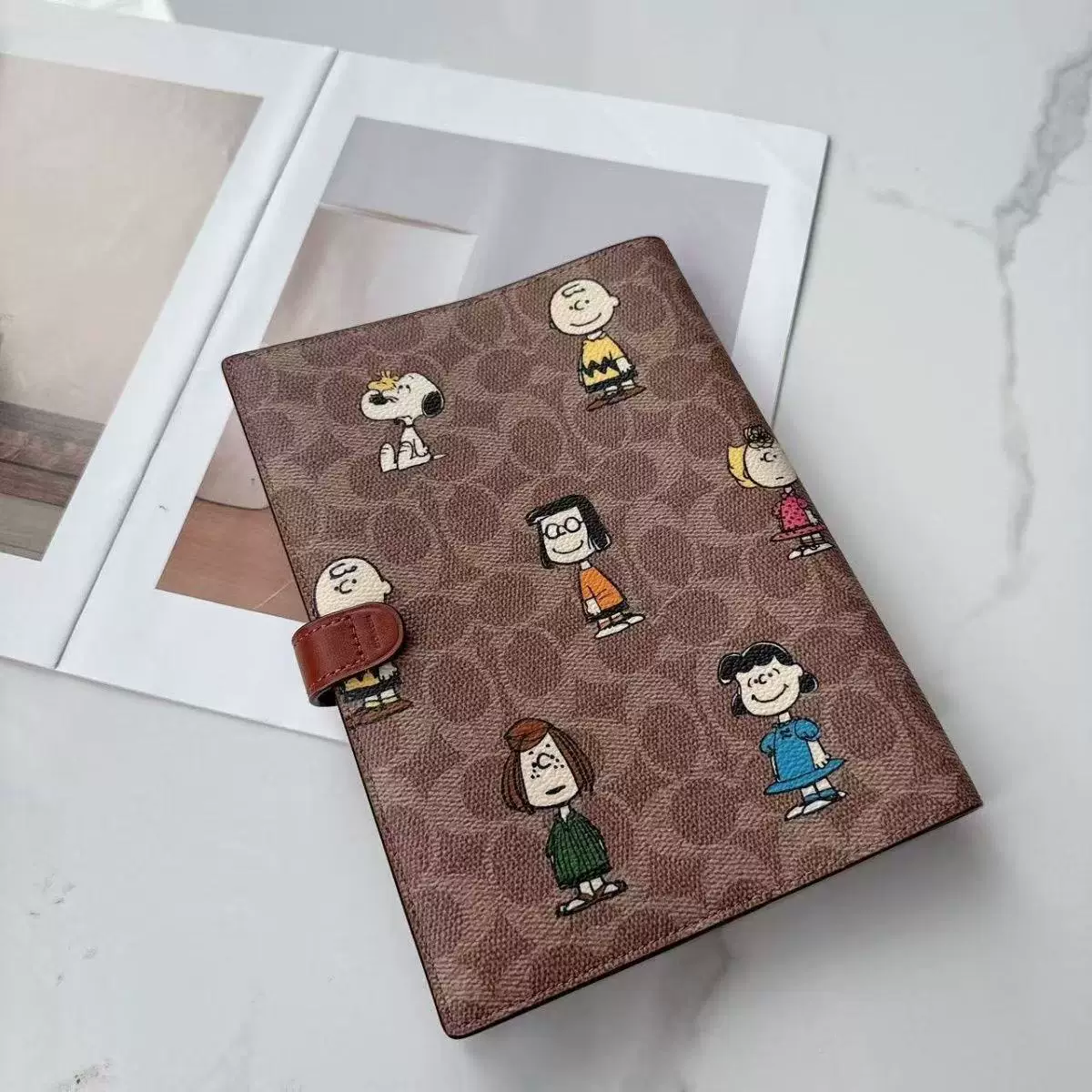 A5 Notebook, Leather-Bound Notebook, High-Looking Diary, It Is a Extended for Life Aesthetics, Allowing Every Time to Write Foto QC de TAOBAO na Qualit.ly