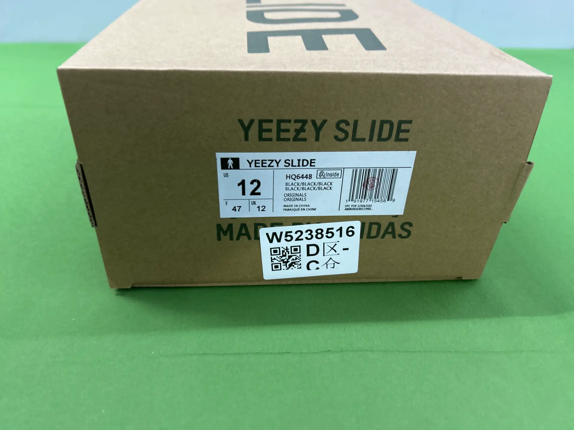 Adidas Yeezy Slide HQ6448 Black