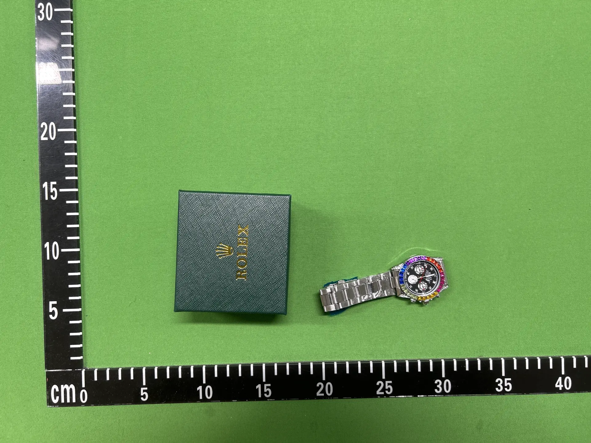 Cross-border Wholesale Rainbow Daytona Diamond Ring Male Watch Steel Strip Quartz Watch