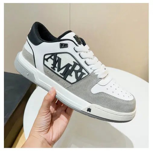Am 1:1版本板鞋、面包鞋 WhatsApp +86 189 5069 5032