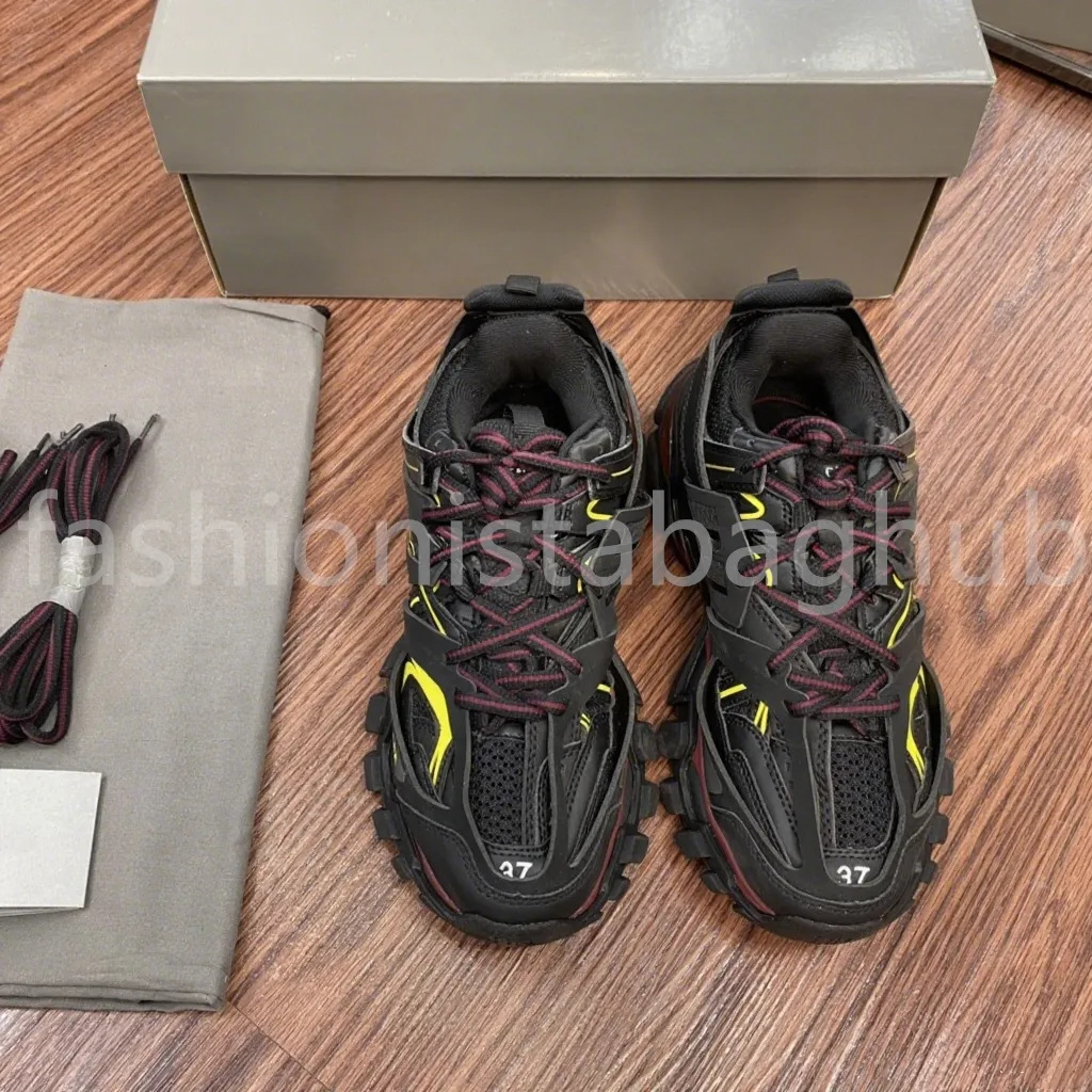 In-Stock 2025 Summer New Dad Shoes for Men and Women, Couple Style, Fashionable Lace-Up Thick-Soled Height-Increasing Shoes, Sports Casual