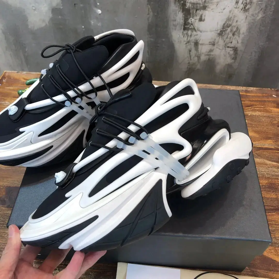 Spot spaceship space shoes new couples thick bottom heightened old dad shoes niche hundred with sports shoes men and women tide