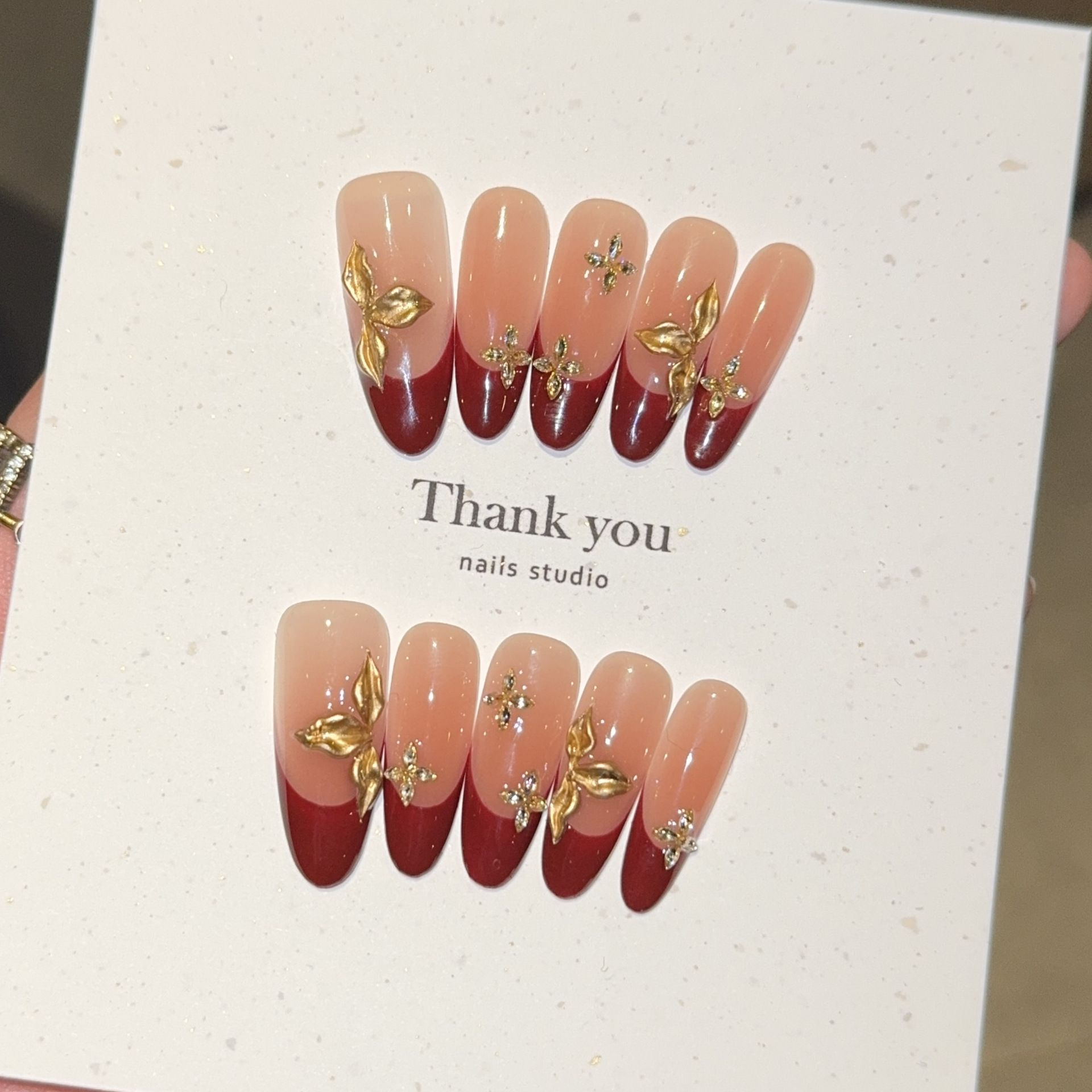 【New Year's Eve Armor】Carved French-Style Manicure, Instagram-Style Pure Handmade Wearable Nails, Short Nail Patches, Fake Nails