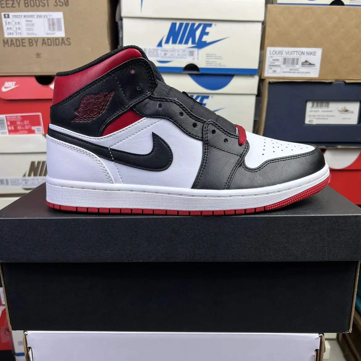 DT版本 Air Jordan 1 Mid Gym Red Black Toe Aj1mid 黑白红 DQ8426 106