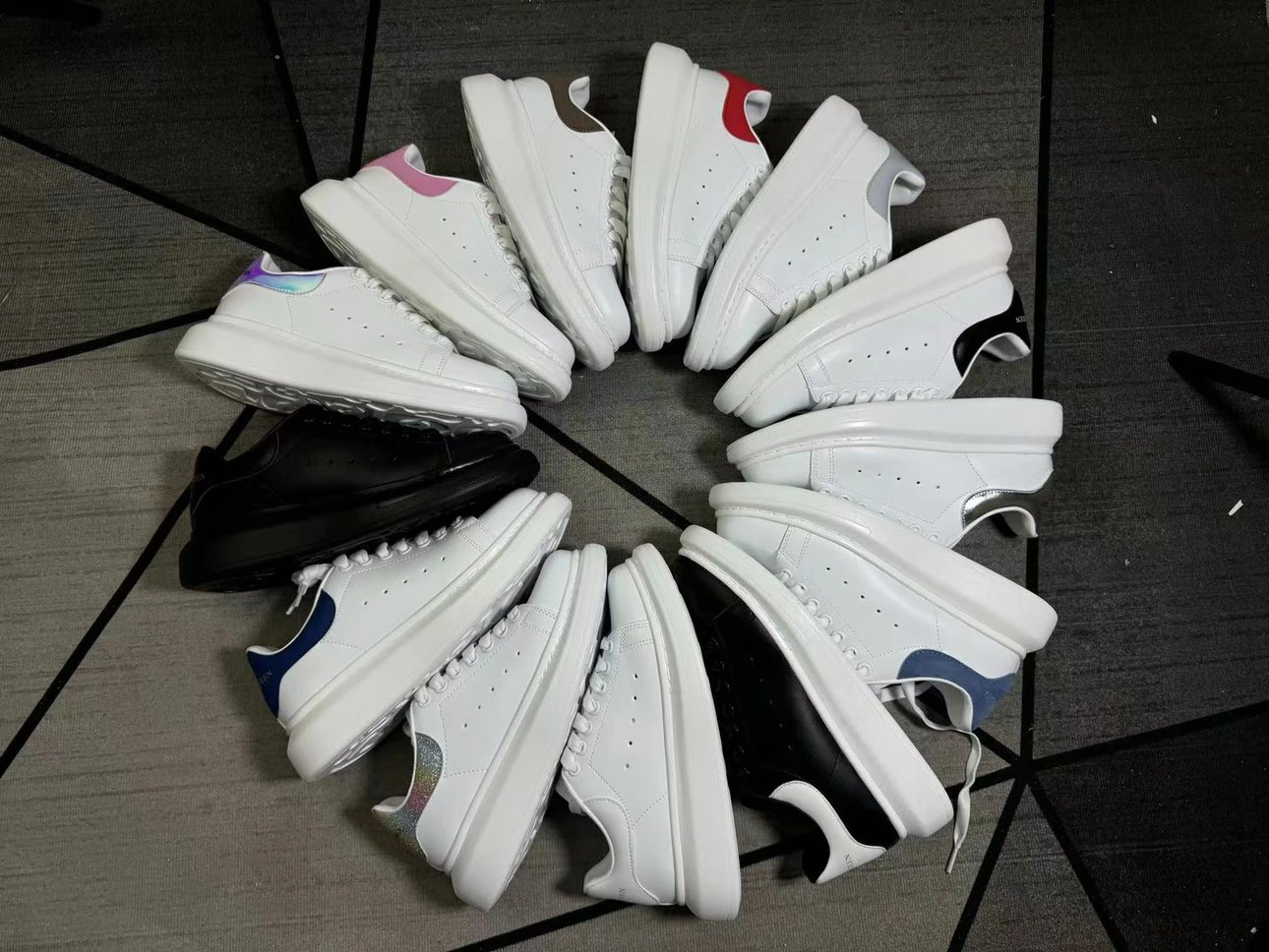 [Factory benefits/long-term replenishment/agent recruitment] Pure original version of small white shoes pressure M Kun new original box height-increasing shoes Couples low-cut casual shoes sneaker QC-foto van WEIDIAN op Qualit.ly