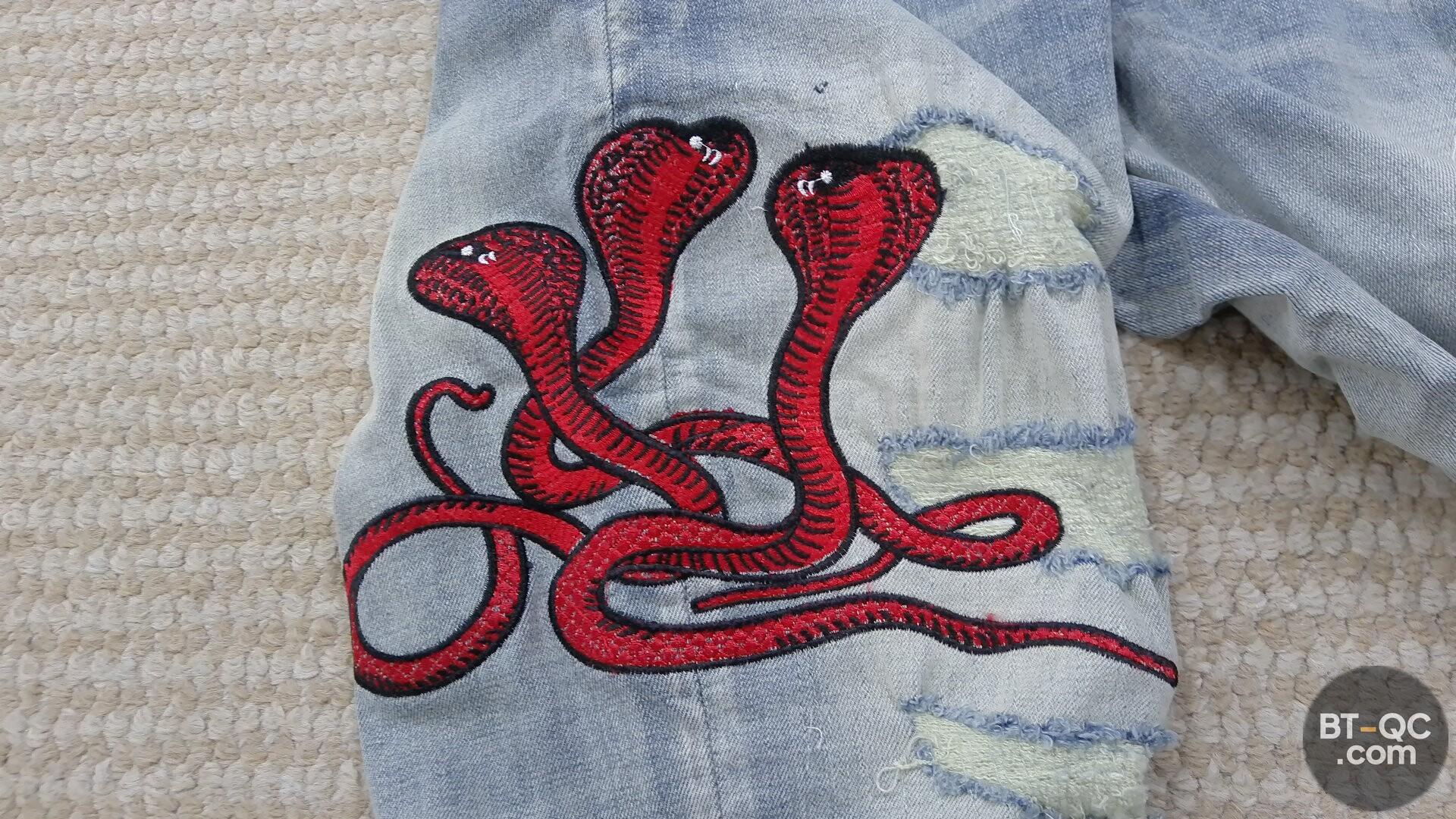 American Street Fashion Men's Embroidered Patch Small Feet Blue Trendyy Men's One-Piece Drop Shipping Jeans Men's Pants 1346 — QC-foto 3