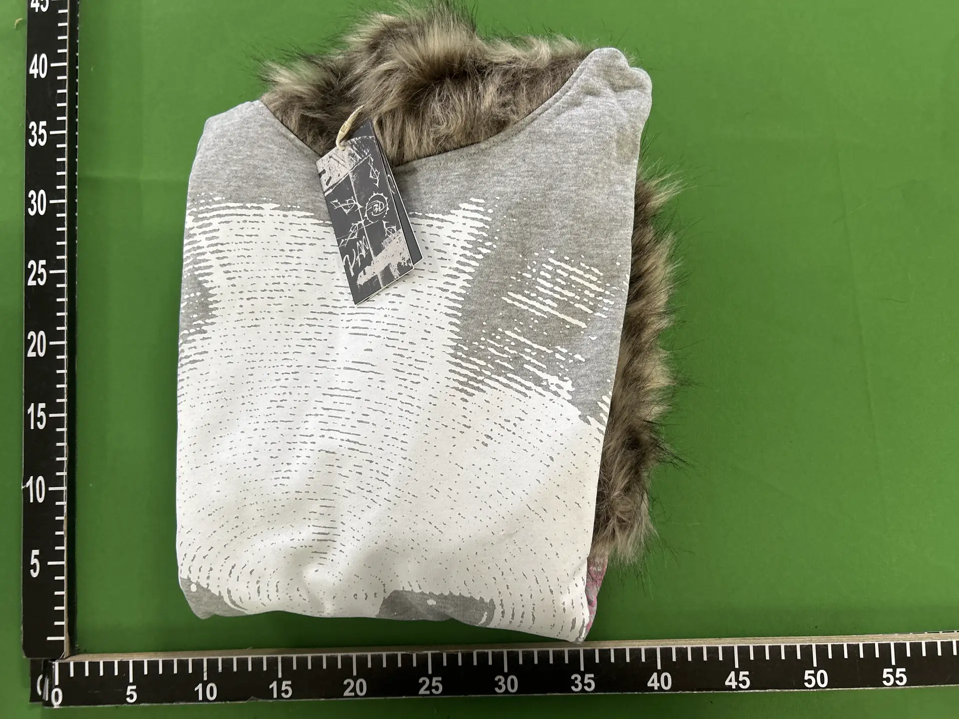 Paiki "Victory Goddess Horn" Cat Eating Fish Fur Collar Hoodie Long sleeves Easiest for match Base Layer Sweatshirt Unisex Fall and winter