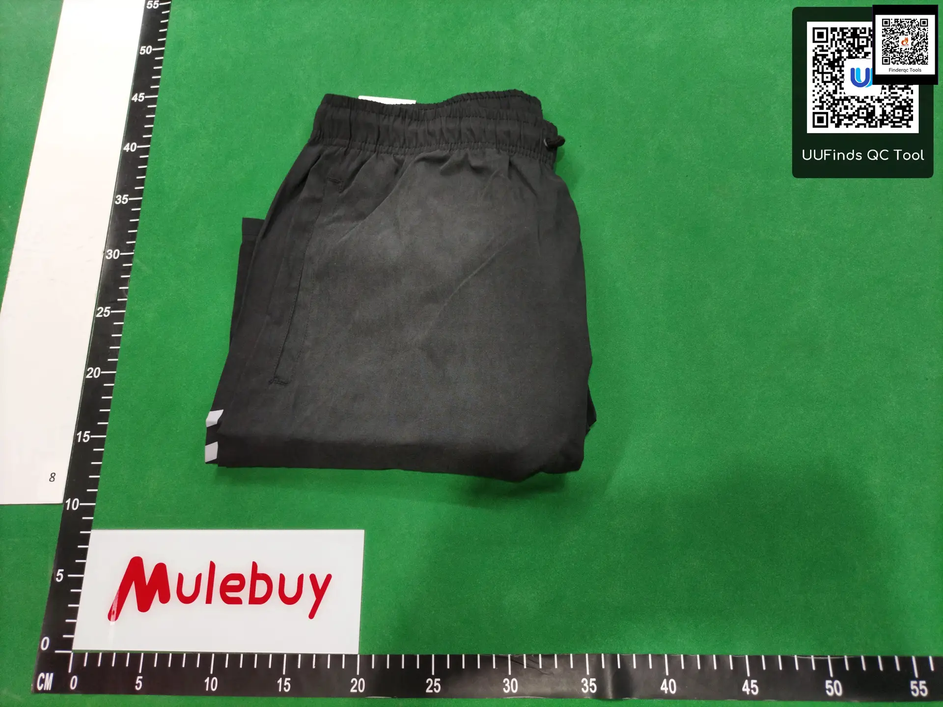 Nike shorts black red