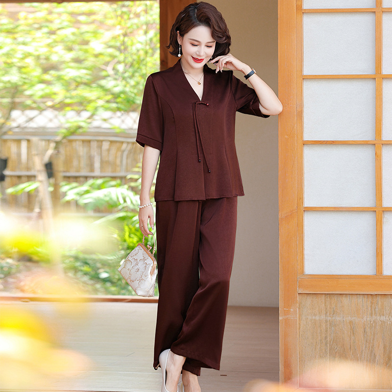 New Chinese-Style Mom's Summer Outfit, Stylish Shirt Set, 2026 New Model, Middle-Aged and Elderly Chinese-Style Blouse, Exquisite Two-Piece Set, Thin