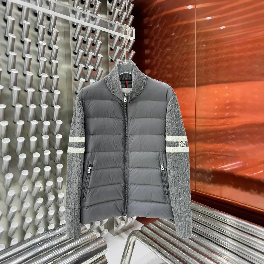 Correct version of the Moncler family stand-up collar zipper stripes splicing knitted jacket jacket men and women with the same down jacket