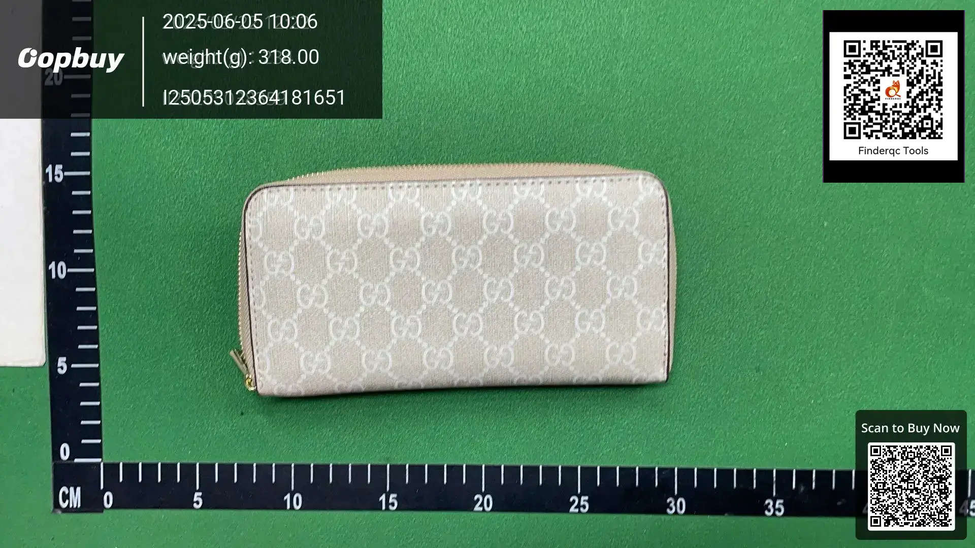 Gucci GG Supreme Canvas Zip Around Wallet Beige