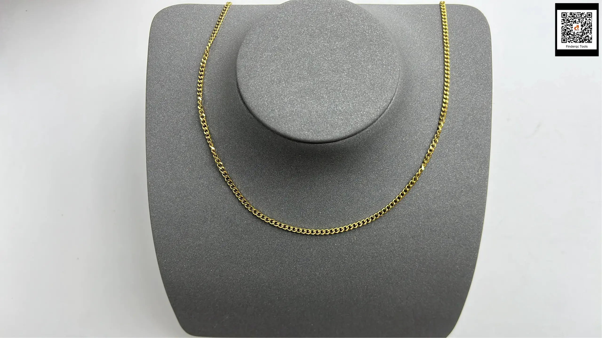 Gold curb chain necklace