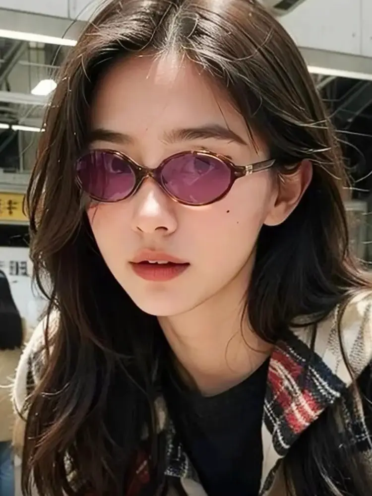 2025 New Arrival Zhang Yuanying Same Style Nerd Sunglasses Female Fancy Hawksbill Frame Sun-Proof Sun Glasses Smu04z