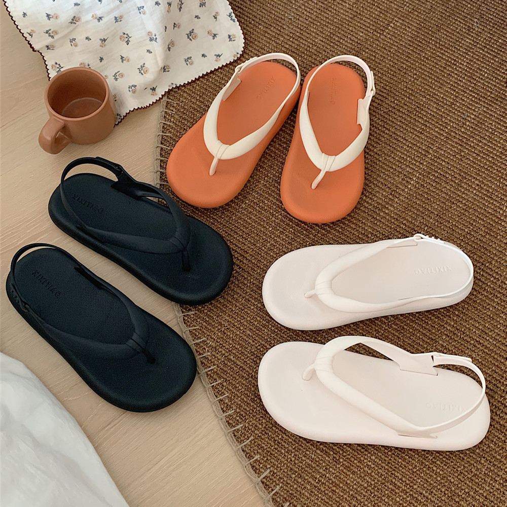 Casual outdoor soft bottom beach sandals for seaside vacation summer New Fashion Women's niche flip-flops
