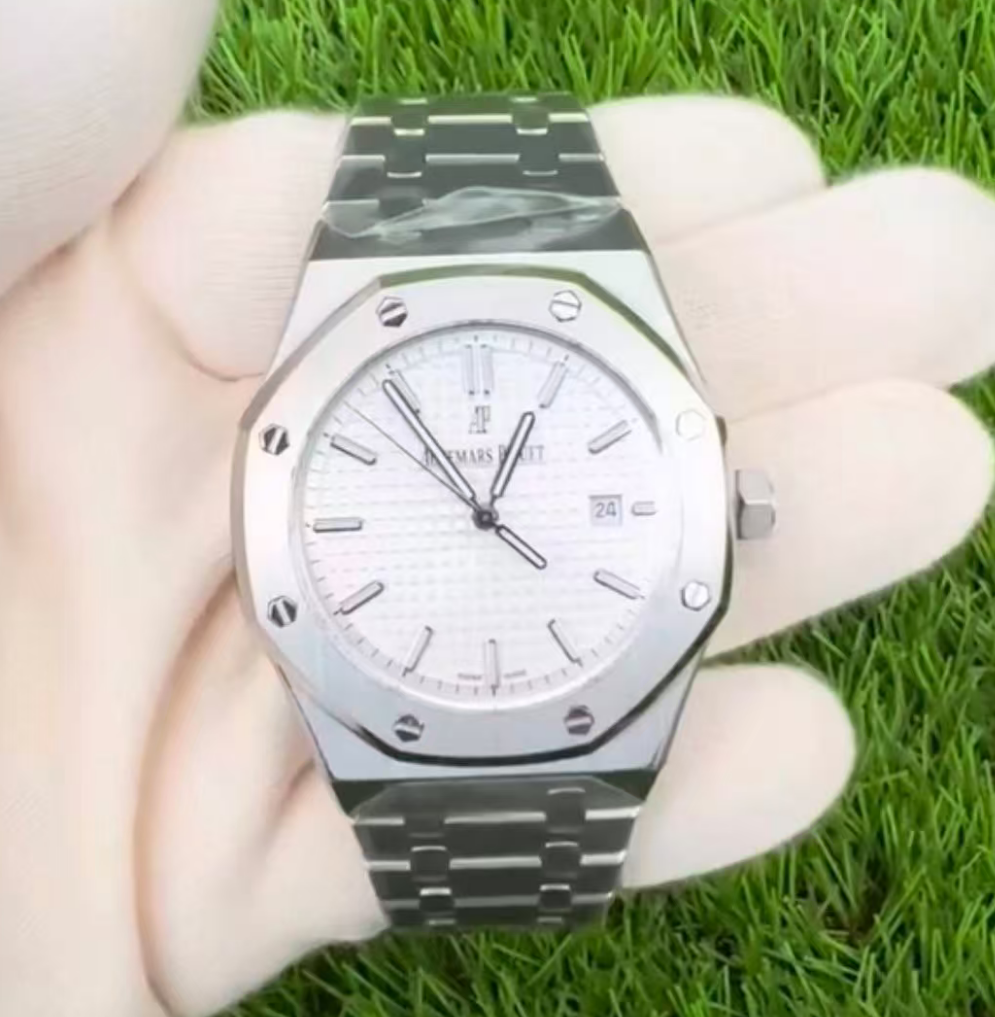A&P steel band watch strap packagin