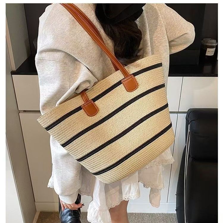2026 Spring New Style Urban Simple Tote Bag, High-End Commuter Bag, Large Capacity Women's Straw Handbag
