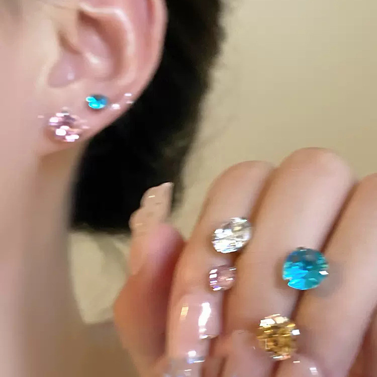Color Zircon Earrings Female Huazi Colored Diamond Advanced Sense Earrings 2024 New Explosions Ear Bone Nail Ear Snail Earrings