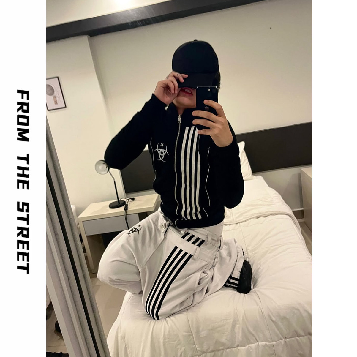 From THE STREET: Street Light Asian Embroidered Four Bar Stand up Collar Jacket, Short Wide Coat, Men's and Women's Trendy Foto QC de TAOBAO na Qualit.ly