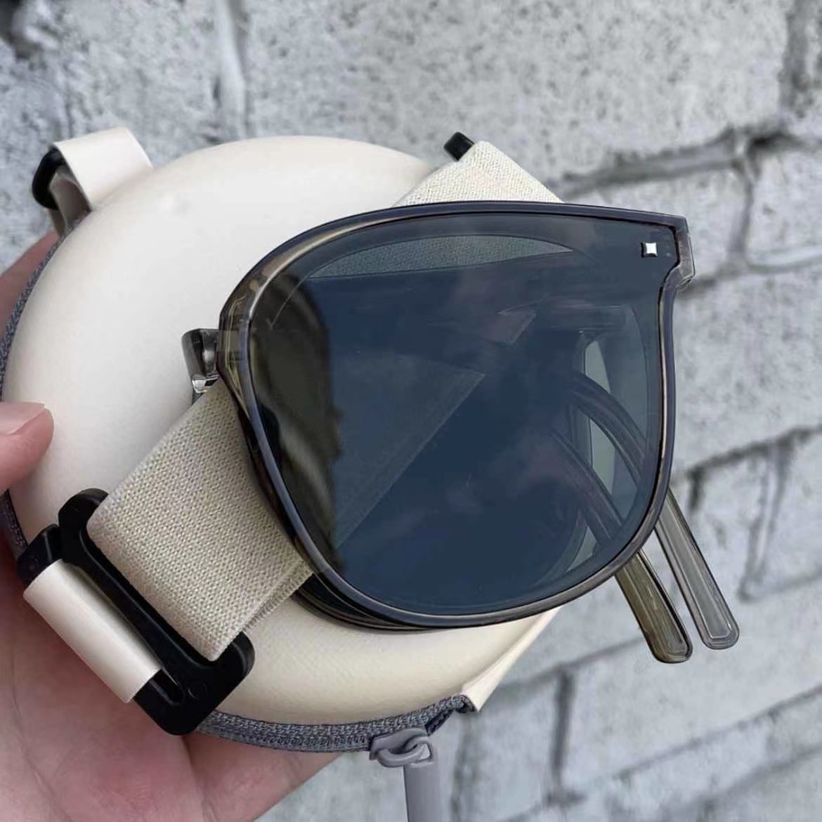 New Men's and Women's High-End Ins Sunglasses Sun Protection Square Foldableing Sunglasses Sunshade Anti-Uv Glasses Wholesale