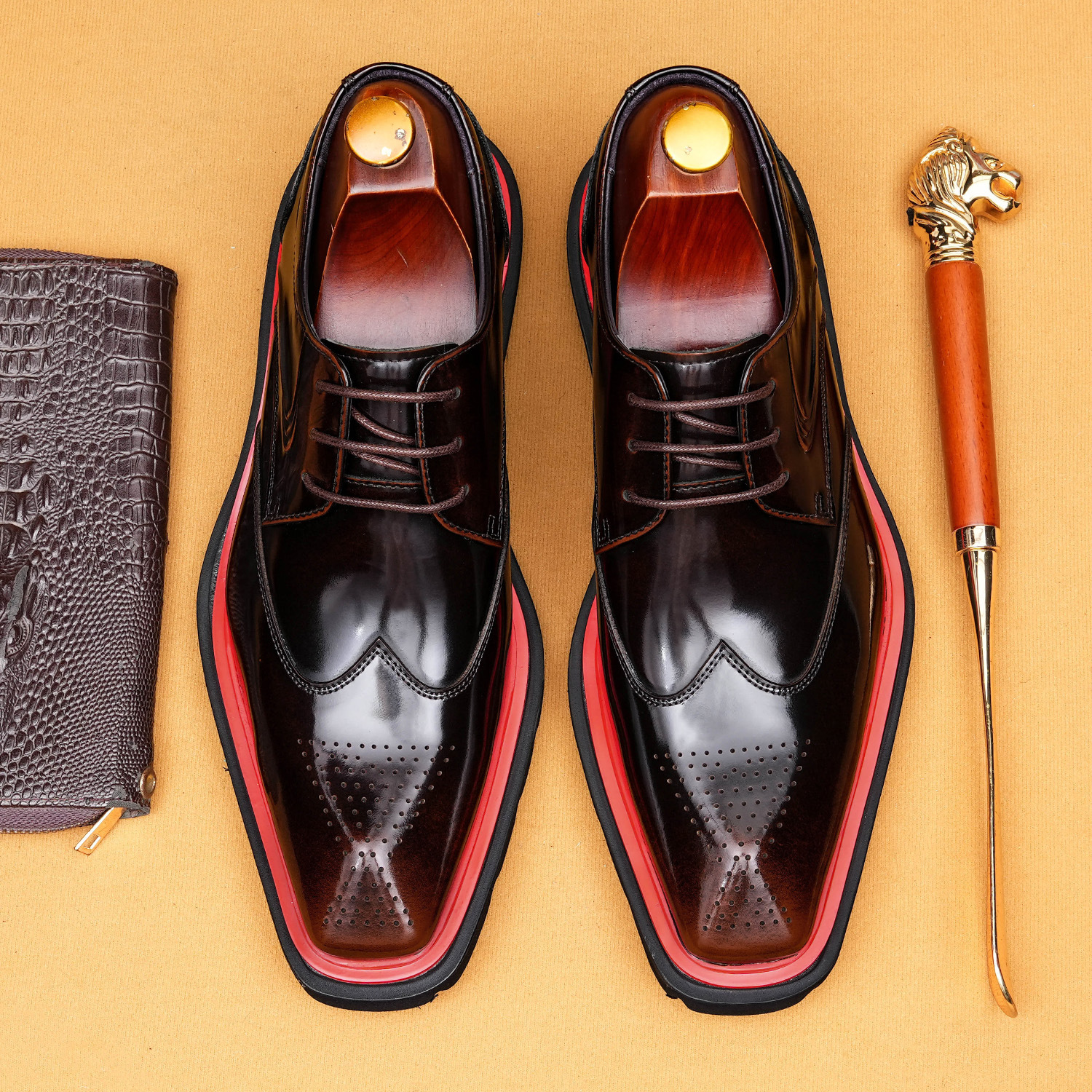 Men's Leather Shoes, Business Formal Wear, Brogue Carved Pattern Men's Shoes, British Style Pointed Toe Lace-Up Shoes, Red and Blue Edges, Thick Sole Design, Wedding Shoes