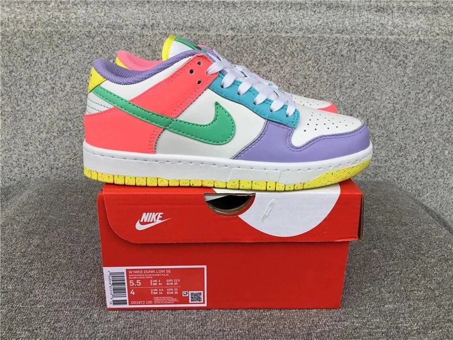Nike Wmns Dunk Low SE White Neon Glow-Sunset Pulse