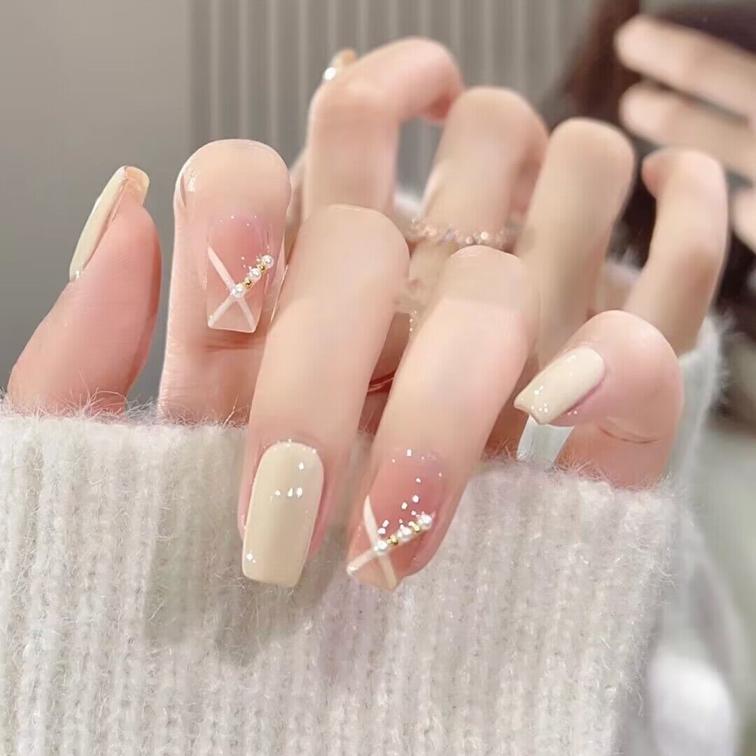 Handmade Phototherapy Wearable Nails Cheese Milk Cap Style Wearable Nails Wholesale Finished Product Reusable Nail Patches Milk Cap Style