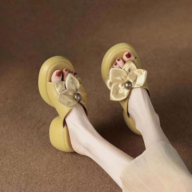 Thick-Soled Chunky Heel Sandals for Women, Slip-On Style, 2026 New Summer Model, High-Heeled Sandals with Bow