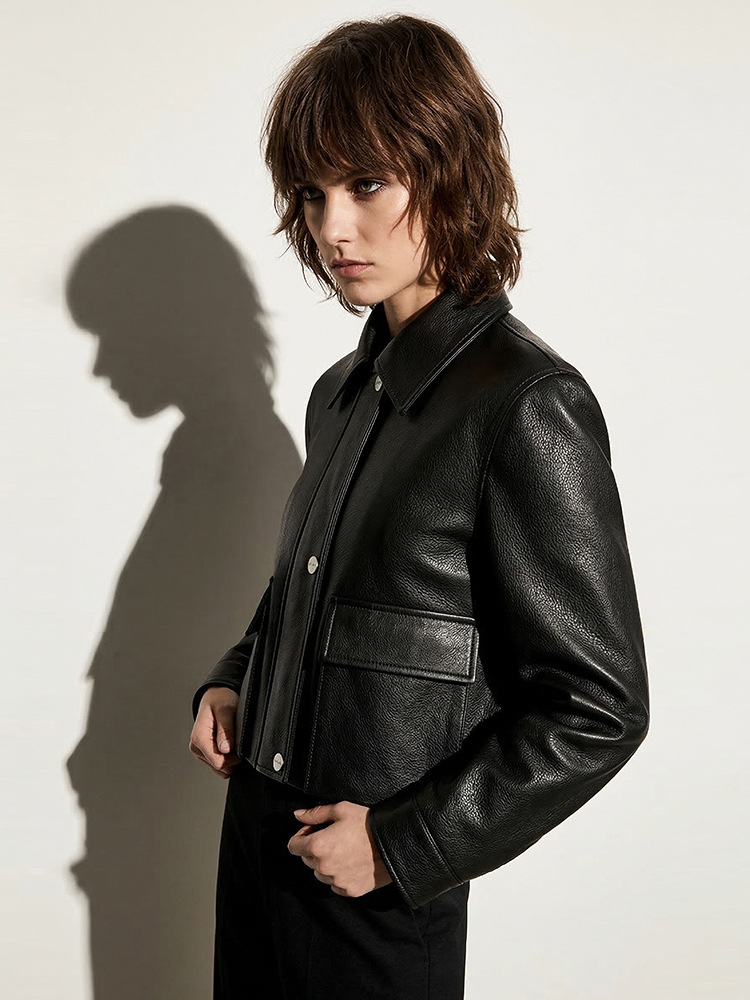 Spring New Style Black Short Leather Jacket for Women, Genuine Leather Jacket with a High-End Feel, Slim Fit Biker Jacket for Petite Figures, Minimalist Style