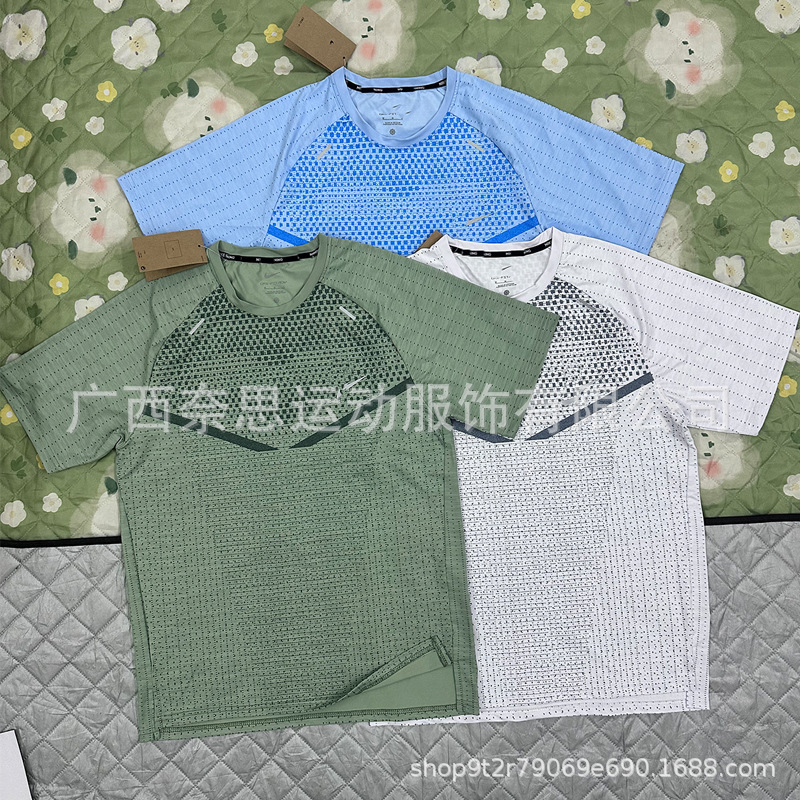 Foreign Trade Men's Short-Sleeved Sports T-Shirt Mesh Sweat-Absorbent Breathable Running Fitness Clothing Outdoor Casual Clothing Training Tops QC-foto från 1688 på Qualit.ly