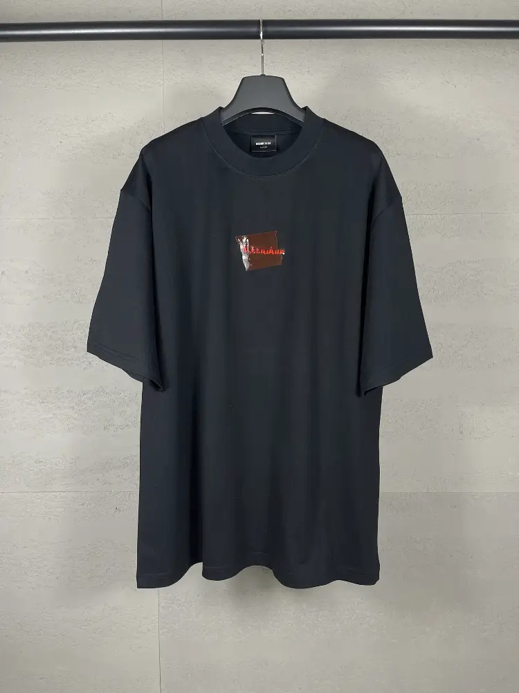 25Ss Early Spring Model Embroider Tape Laminated Art Signature Direct Spray Print Loose Os Same Style Round Neck Short Sleeves for Men and Women