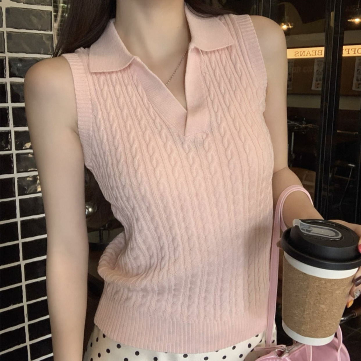 Classic Old Money Academy Wool Retro Cable Knit Lapel Vest Top for Women, New Summer Style