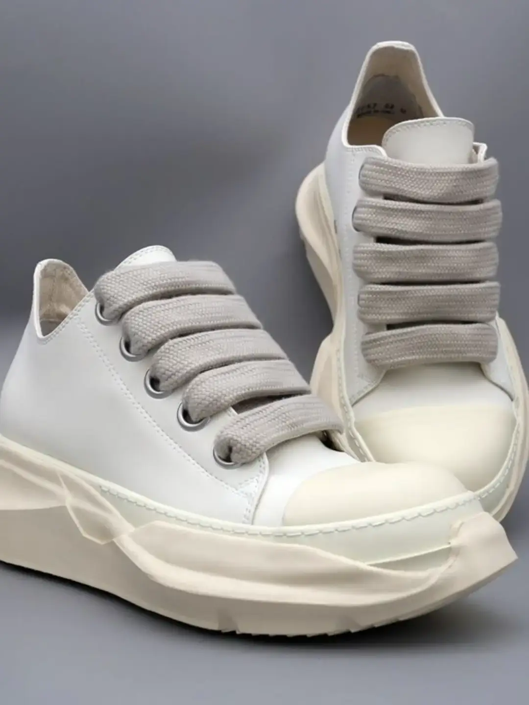 R Low Ankle O Bread Shoes Thick Laces Big Eyelet Thick Sole Heightening Men and Women Fashion Trbottomy Shoes Platform Shoes Bottom K-style Dad Shoes
