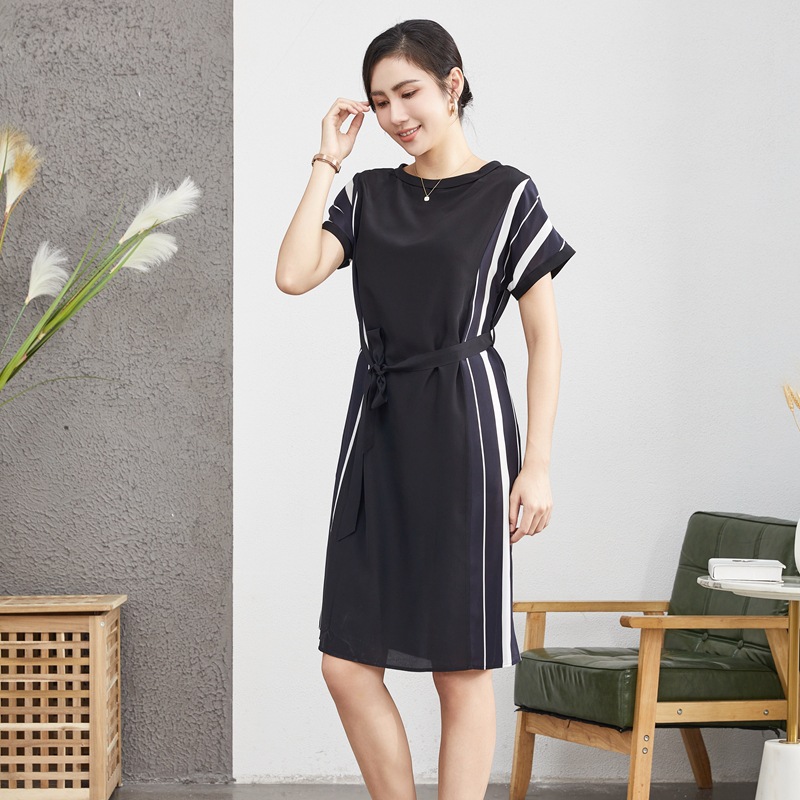 Silk Dress 2025 Summer New Short-Sleeved Long Skirt Fashionable Mulberry Silk Crepe De Chine Round Neck A-Line Mid-Length Skirt