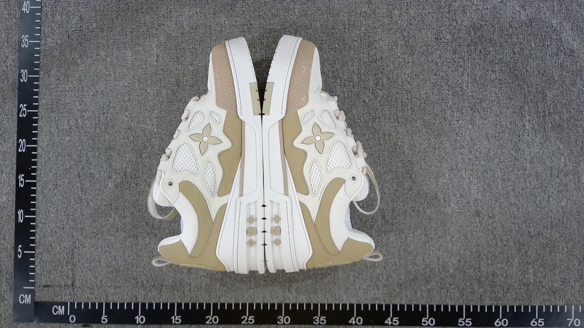 Louis Vuitton Sneakers QC