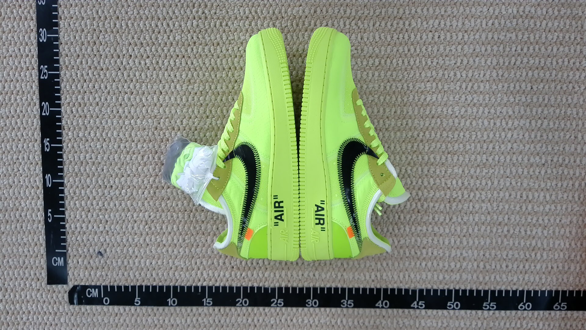 Nike Air Force 1 Off-White Volt QC