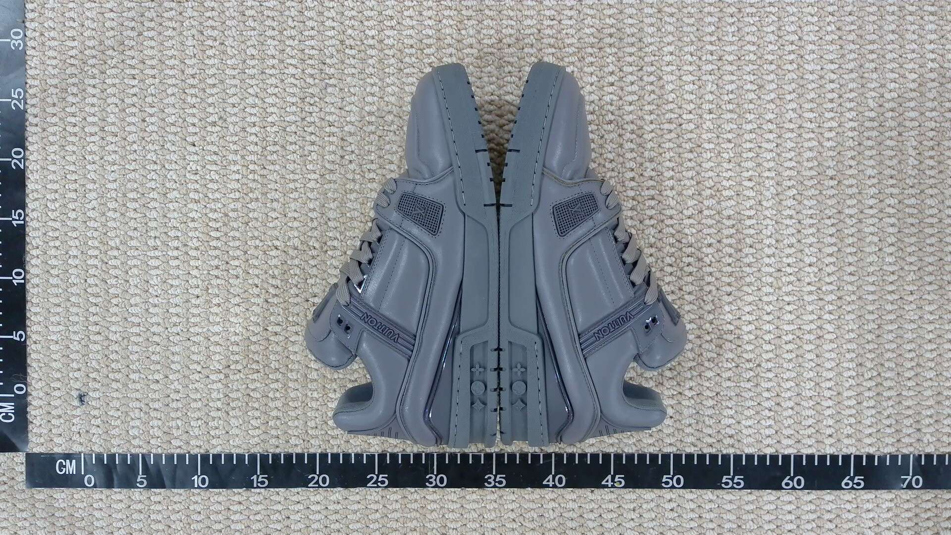Louis Vuitton Sneakers QC