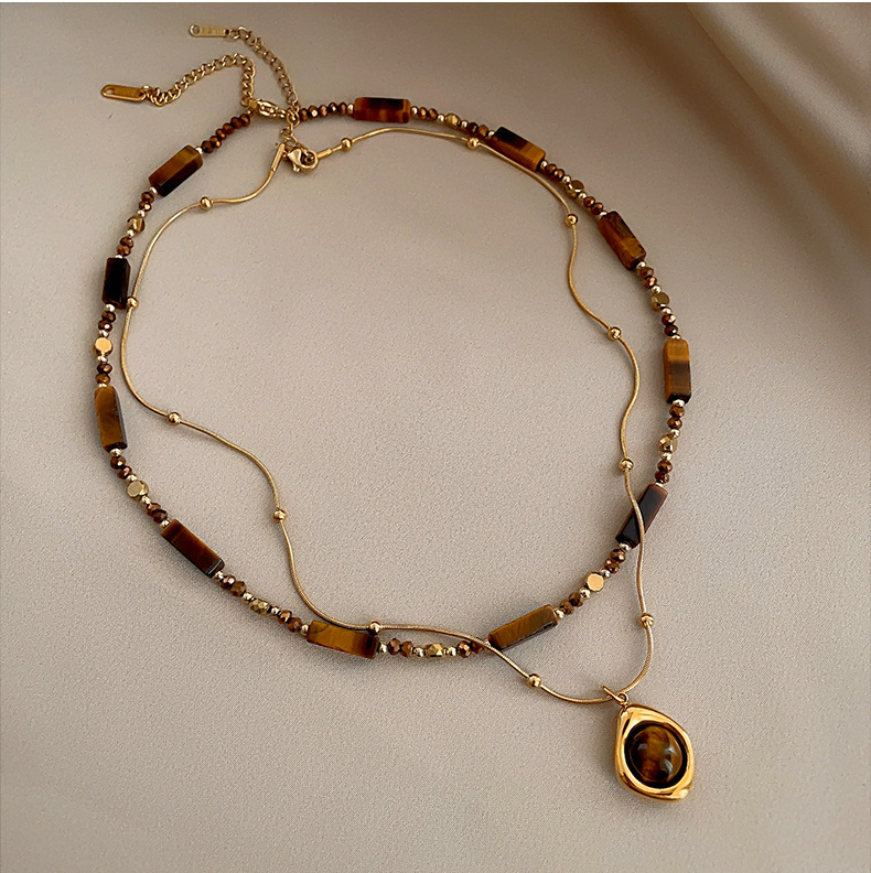 Autumn and Winter Maillard Beaded Tiger Eye Pendant Necklace Women's Retro Elegant Woolen Chain Light Luxury High-end Accessories