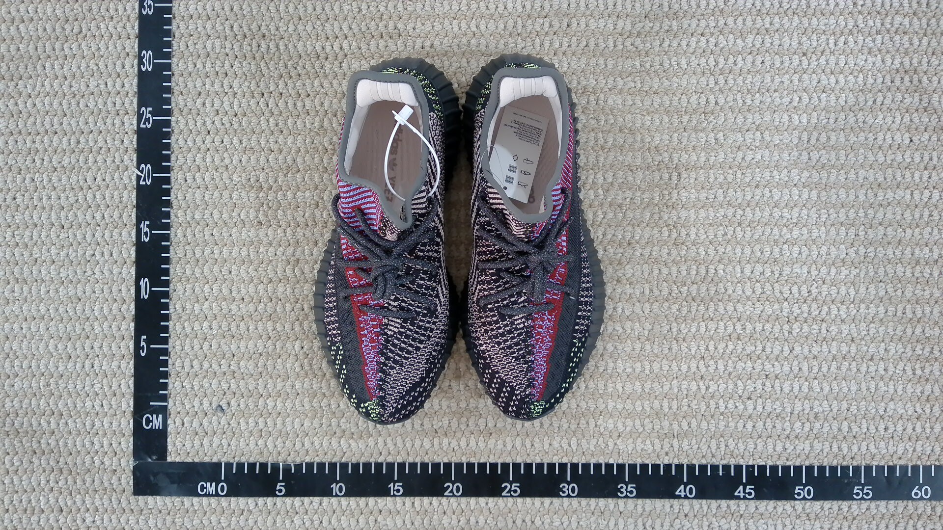 Yeezy Sneakers QC