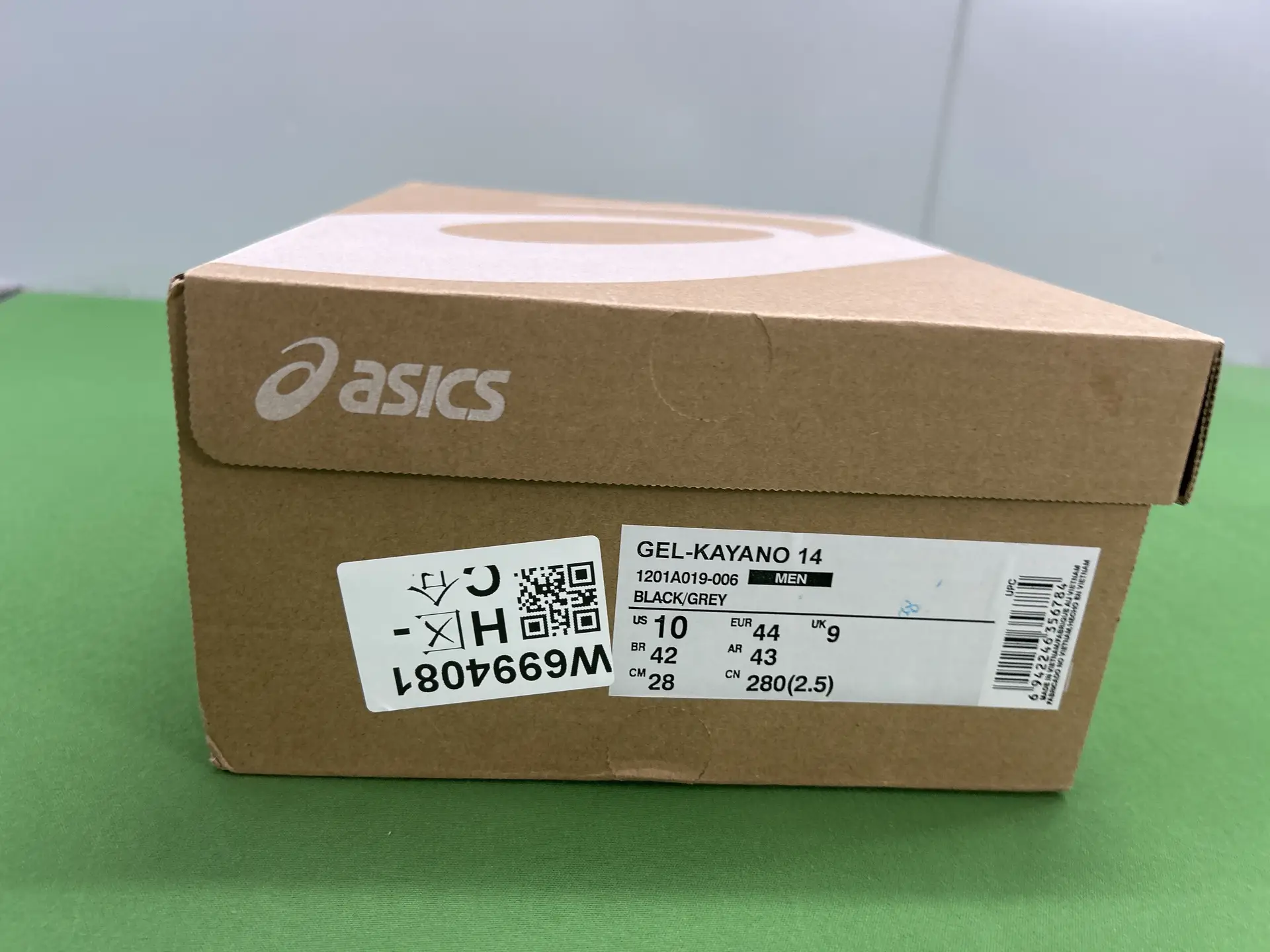 Asics Gel-Kayano 14 Black/Grey