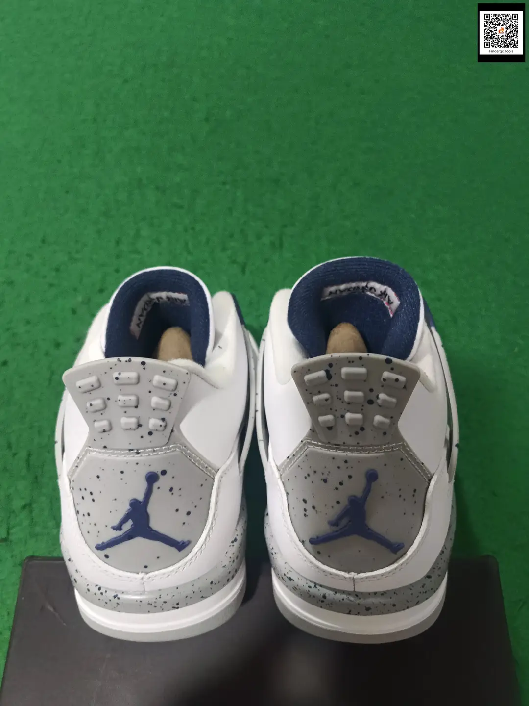 Jordan 4 Retro OG Cement
