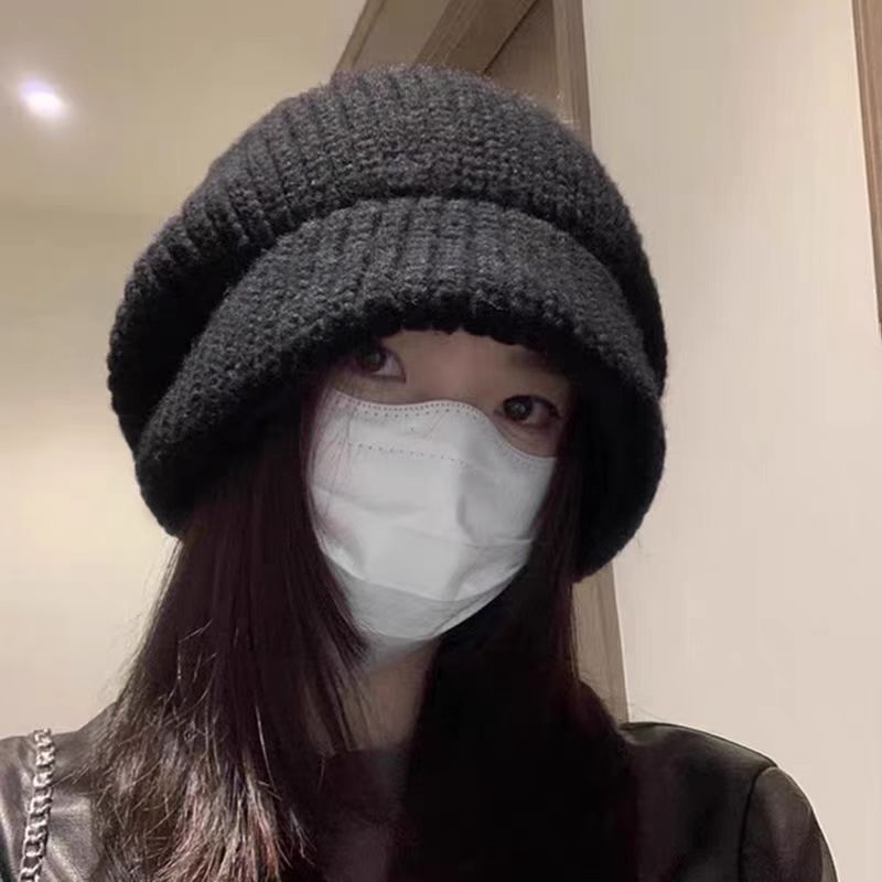 Winter Hat for Women with Large Head Circumference, Knitted Hat That Makes the Face Look Smaller, Warm Ear-Protecting Black Korean-Style Versatile Beanie, Trendy Cold Weather Hat