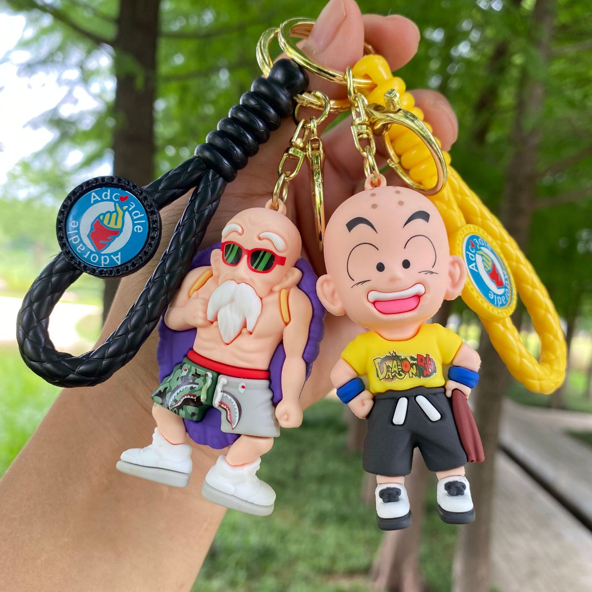 Cartoon anime Dragon Ball keychain doll schoolbag pendant car key chain doll machine small gift wholesale