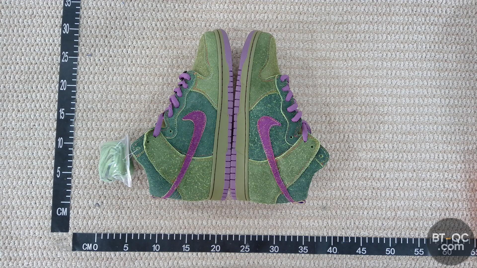 Nike Sneakers QC