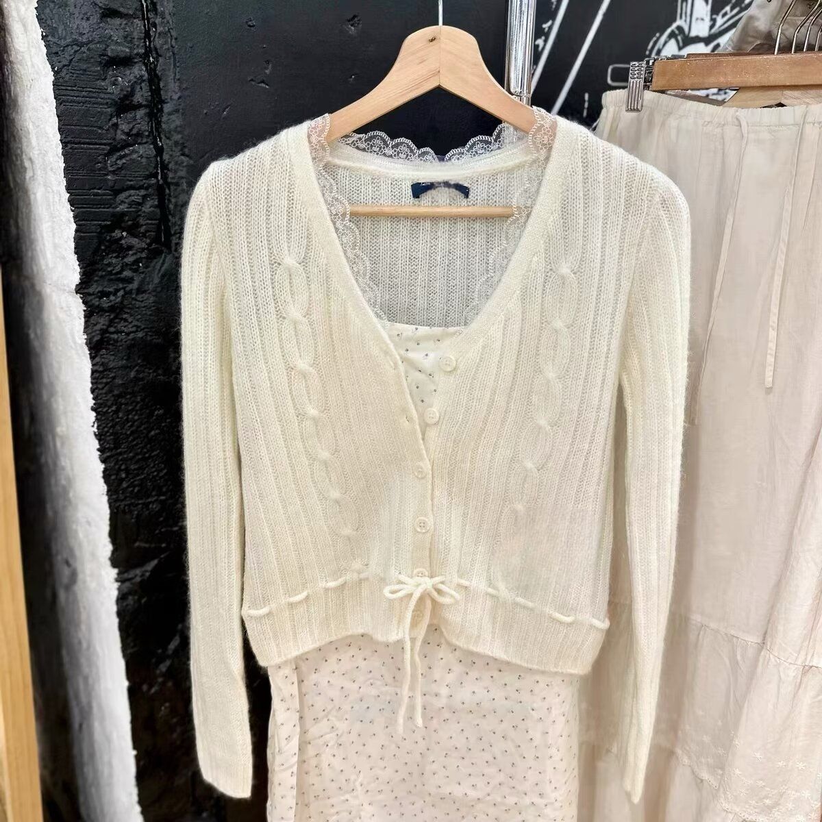 Brandy BM Sweet Soft Waxy Lace V-Neck Single-Breasted Waisted Knitted Cardigan Women's Bm High Waist Cream White Sweater