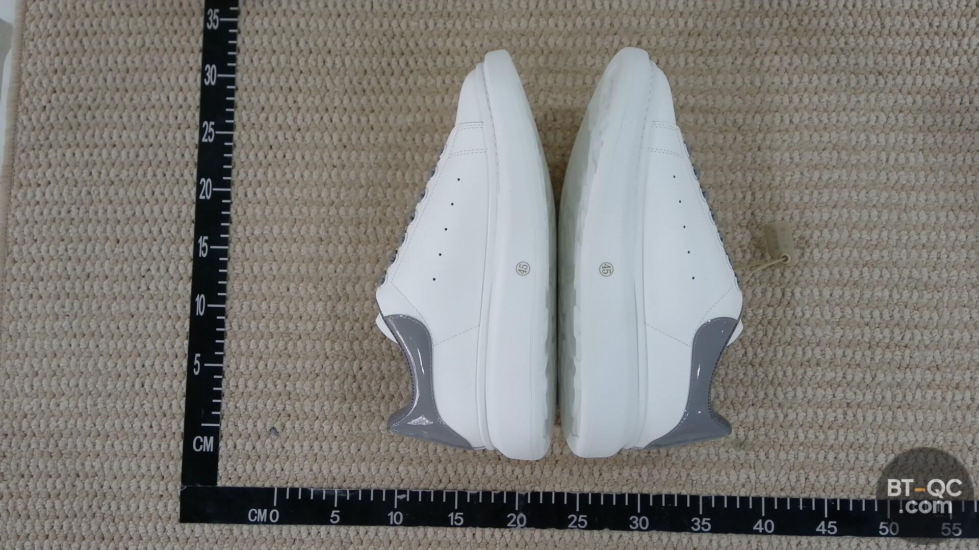 Alexander McQueen Sneakers QC