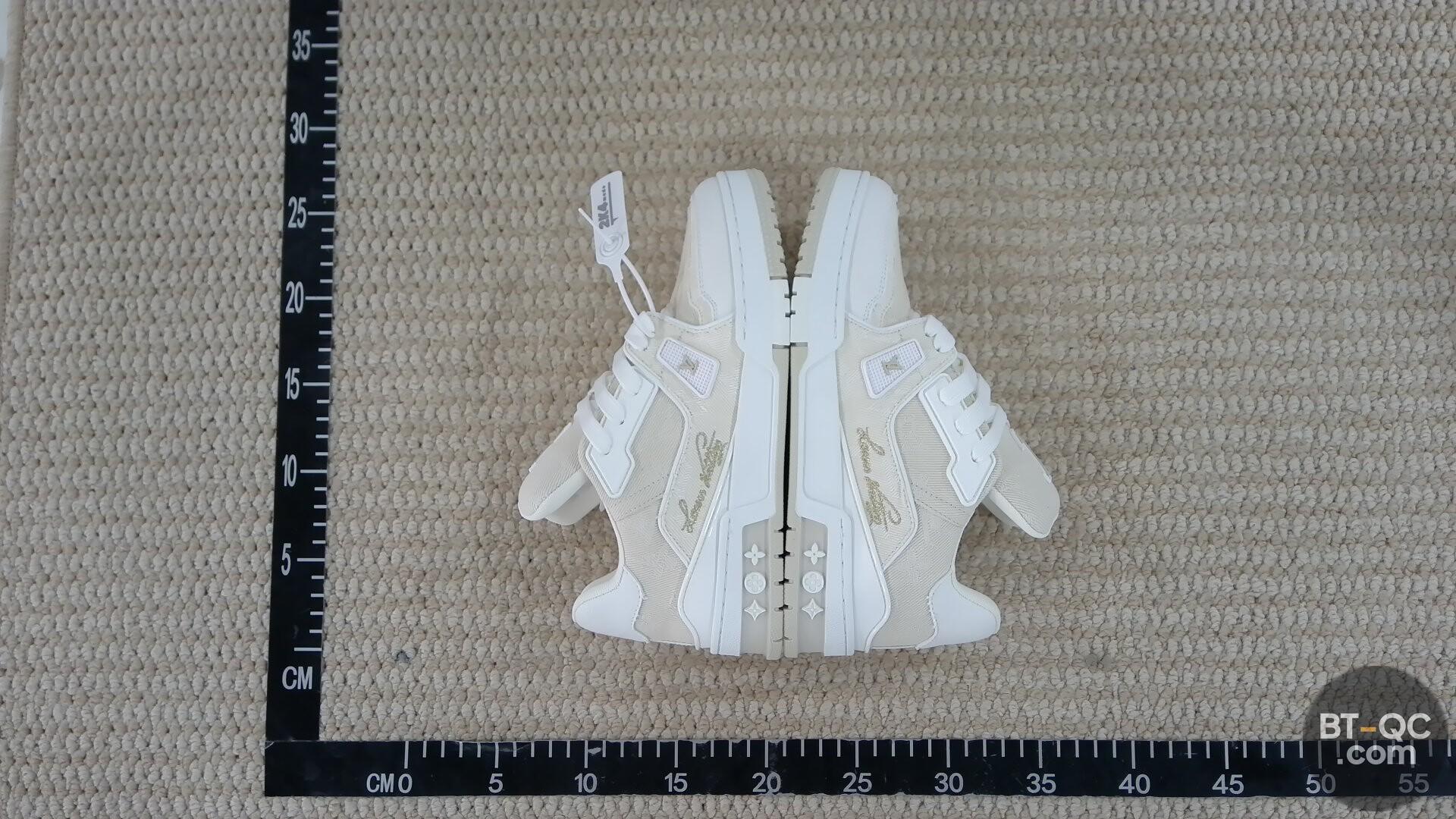 Louis Vuitton Sneakers QC